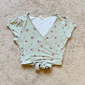No Comment | Floral Tie Crop Top